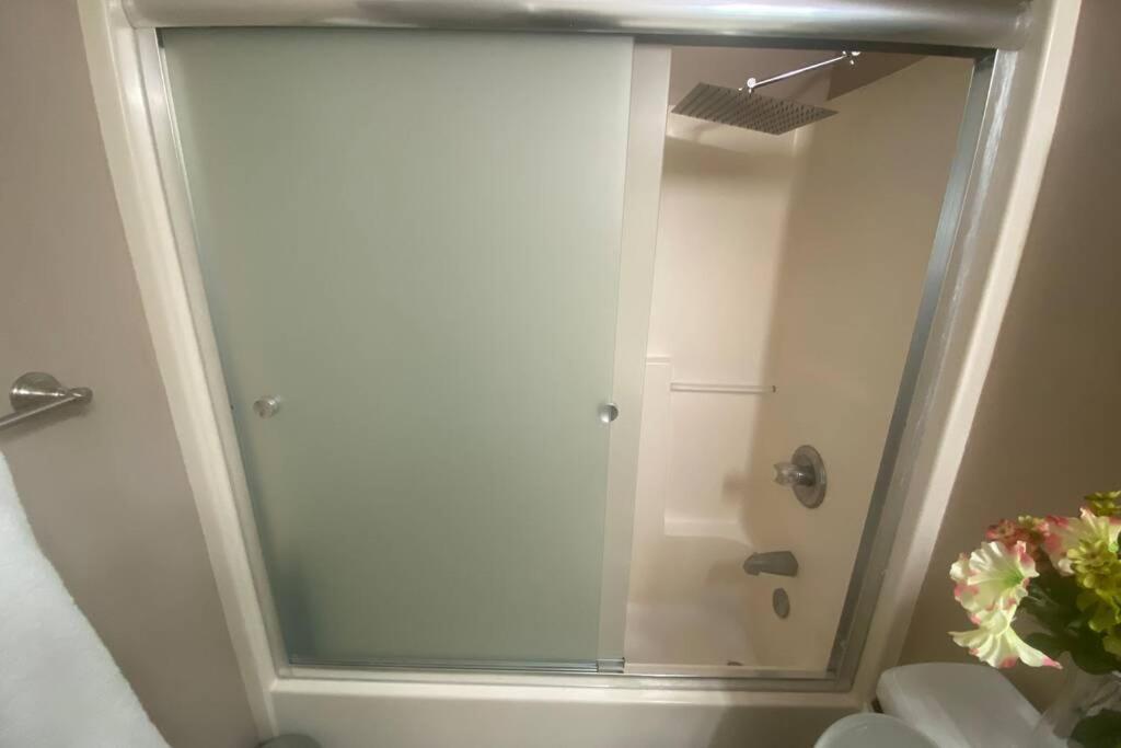 Smart Entire Loft, 3 Bedroom 2 Bath, With 3 Tv 컬럼비아 외부 사진