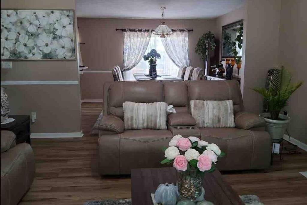 Smart Entire Loft, 3 Bedroom 2 Bath, With 3 Tv 컬럼비아 외부 사진