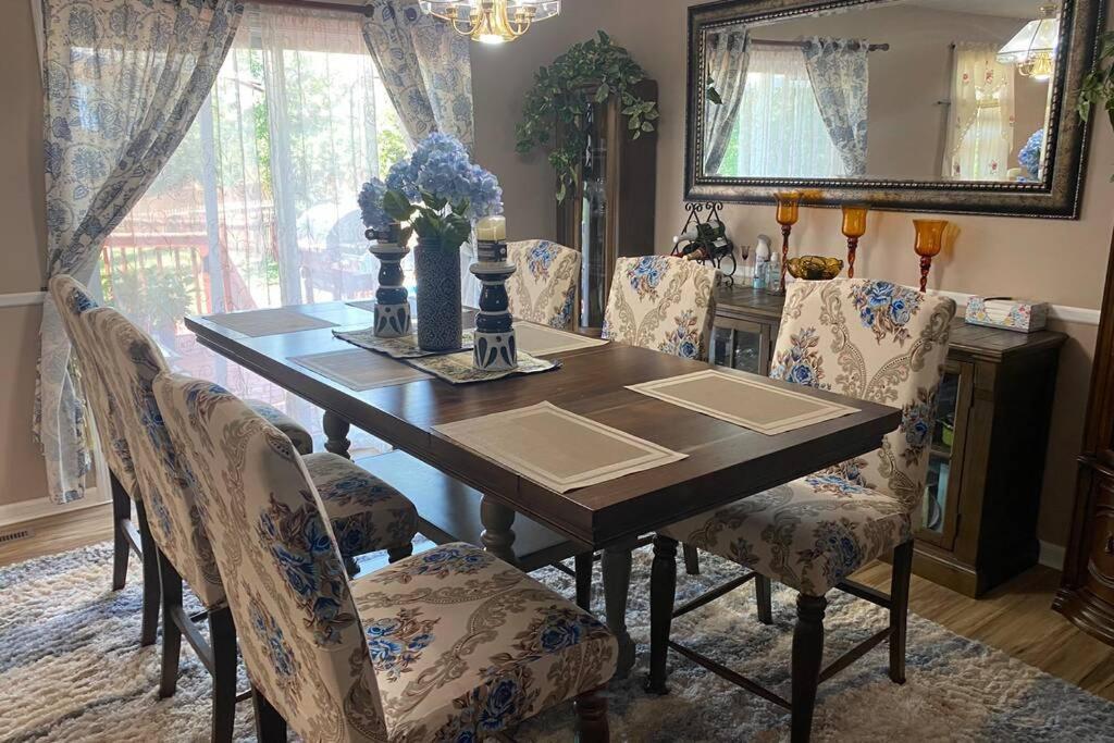 Smart Entire Loft, 3 Bedroom 2 Bath, With 3 Tv 컬럼비아 외부 사진